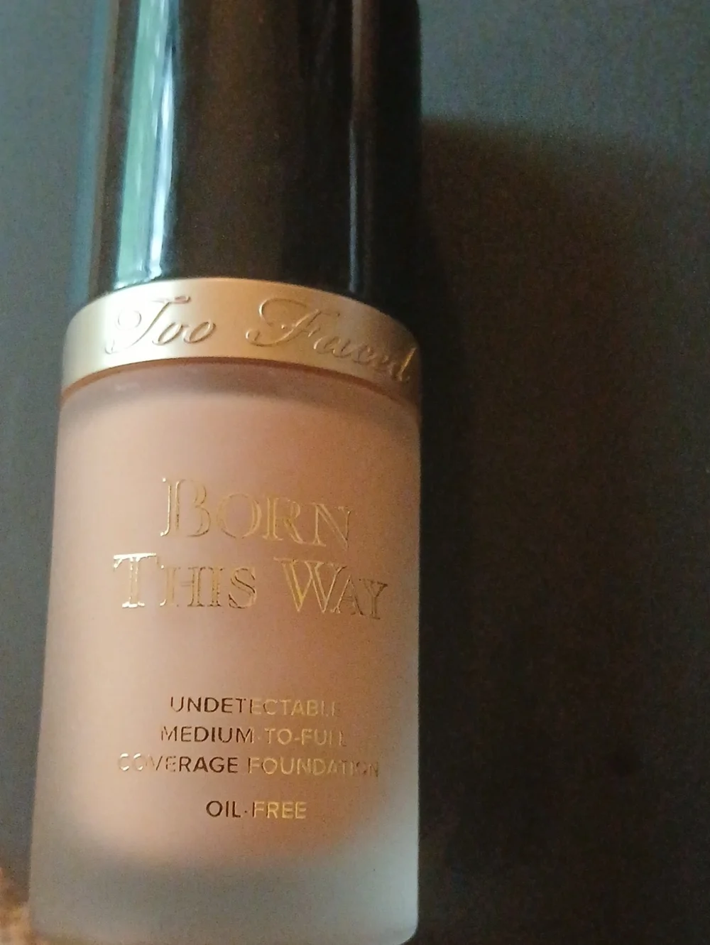 Too Faced Born This Way Foundation - Beige